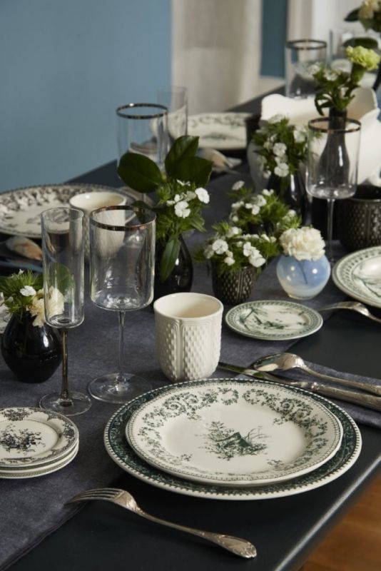 Скатерть Восточный пейзаж LES DEPAREILLEES VERT, 120 X 120 cm GIEN